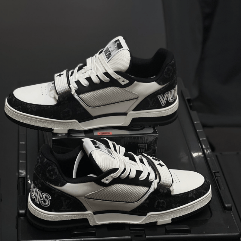 Zapatillas deportivas de piel con estampado clásico
