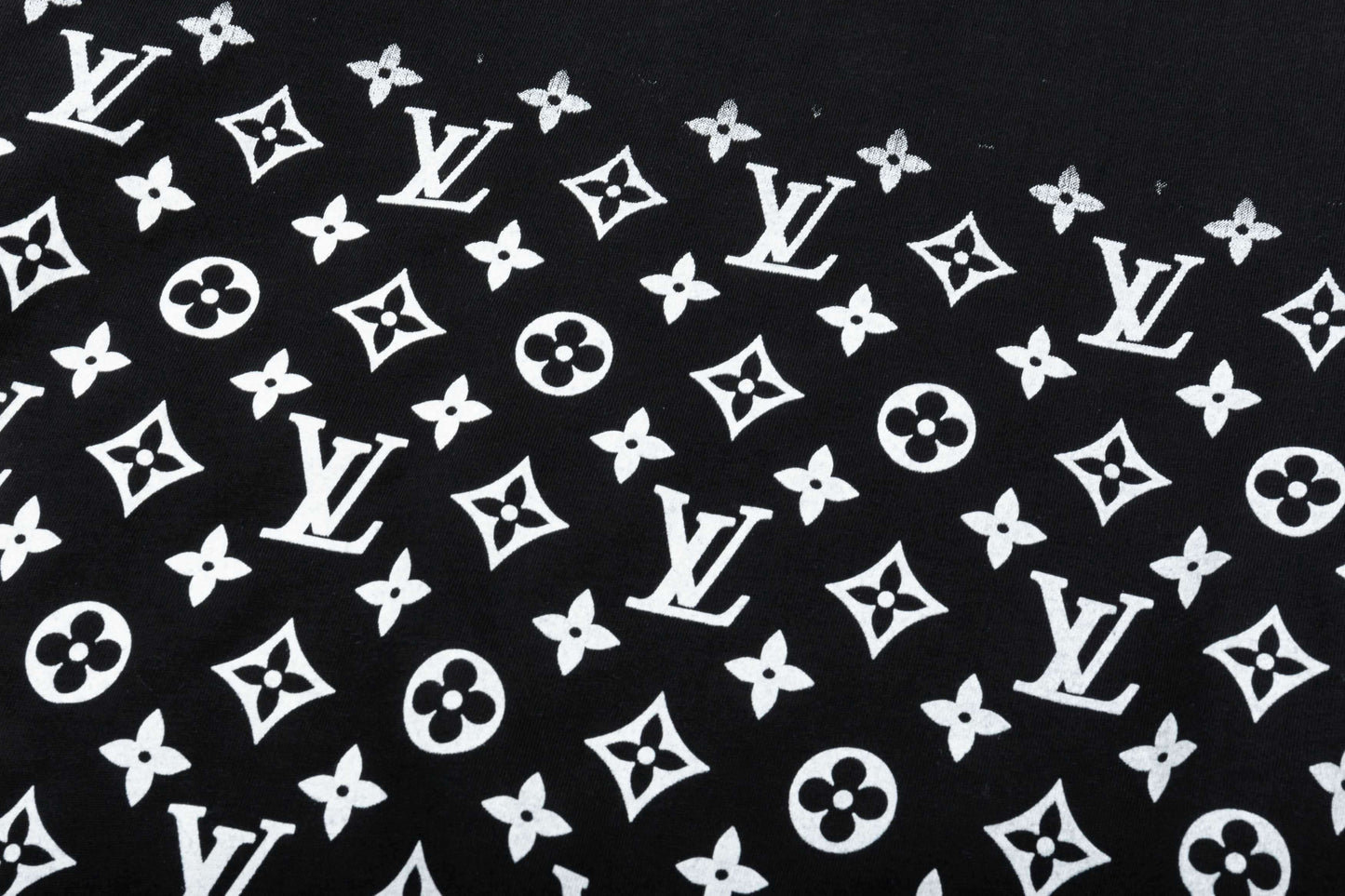 T-shirt imprimé intégral demi-corps