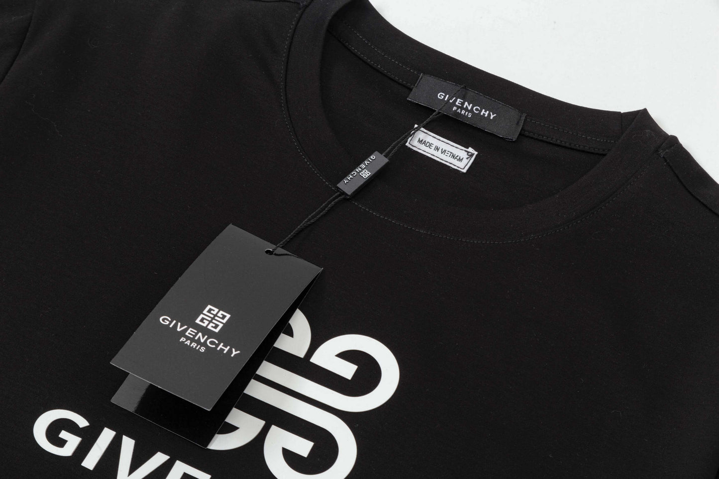 Camiseta con estampado clásico