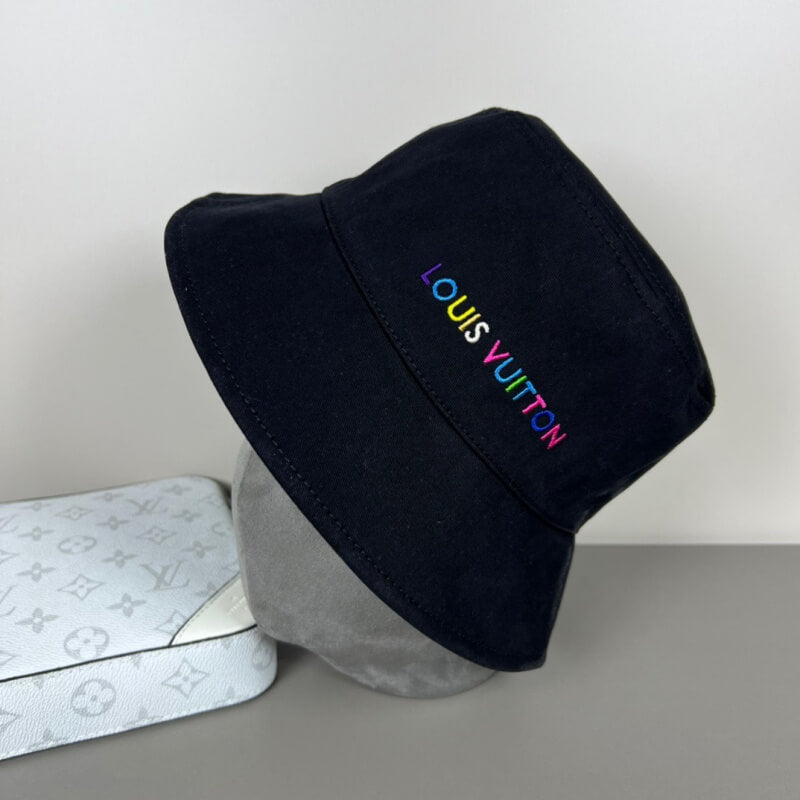 Sombrero de pescador clásico reversible con estampado y bordado