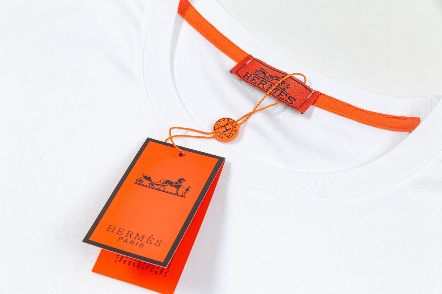 Camiseta con bordado de toalla de doble cara
