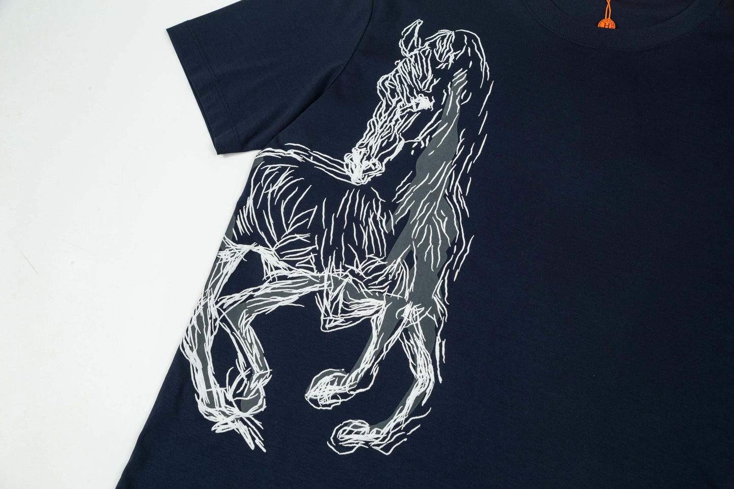 Camiseta con bordado de caballo