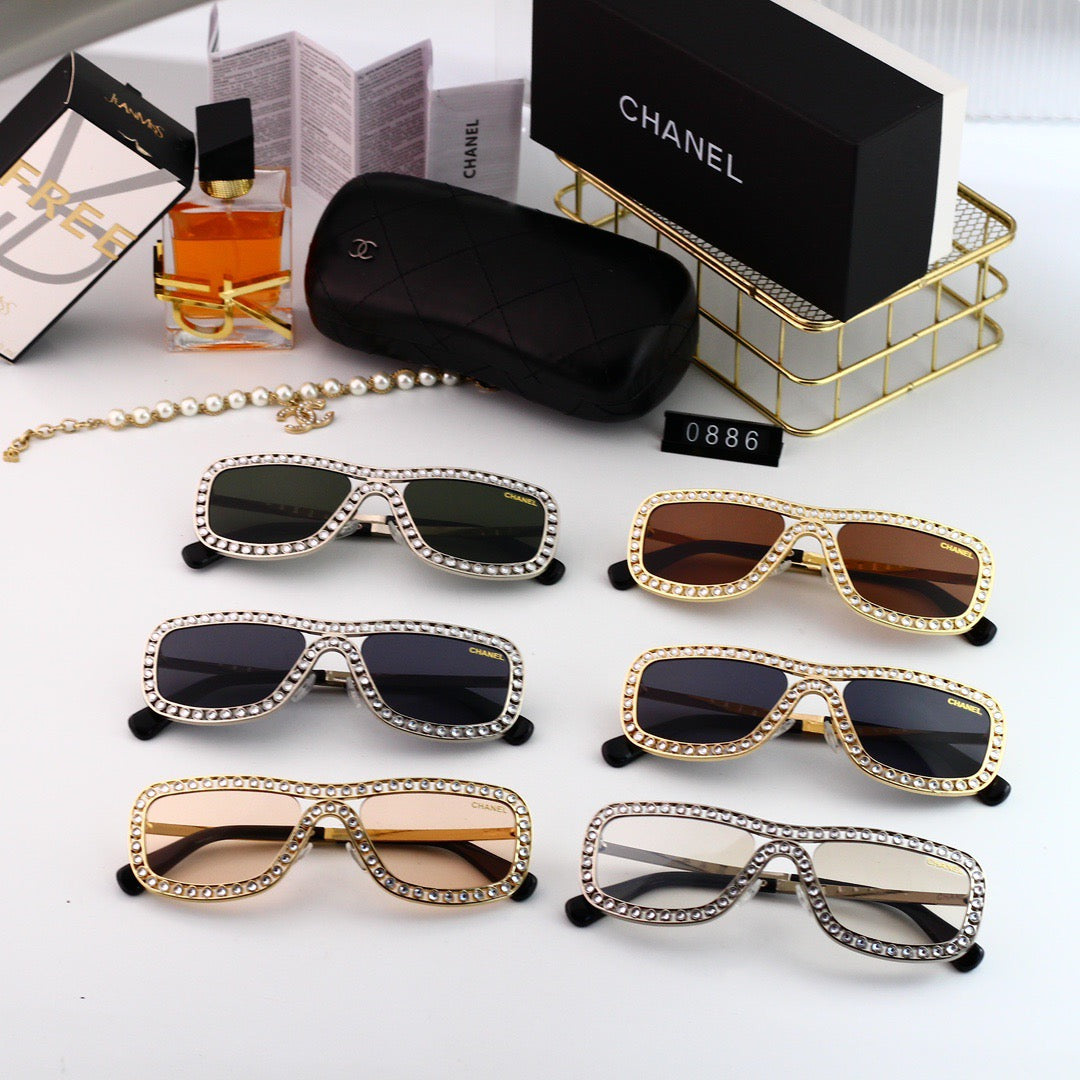 Gafas de sol modernas con visera de diamante completo