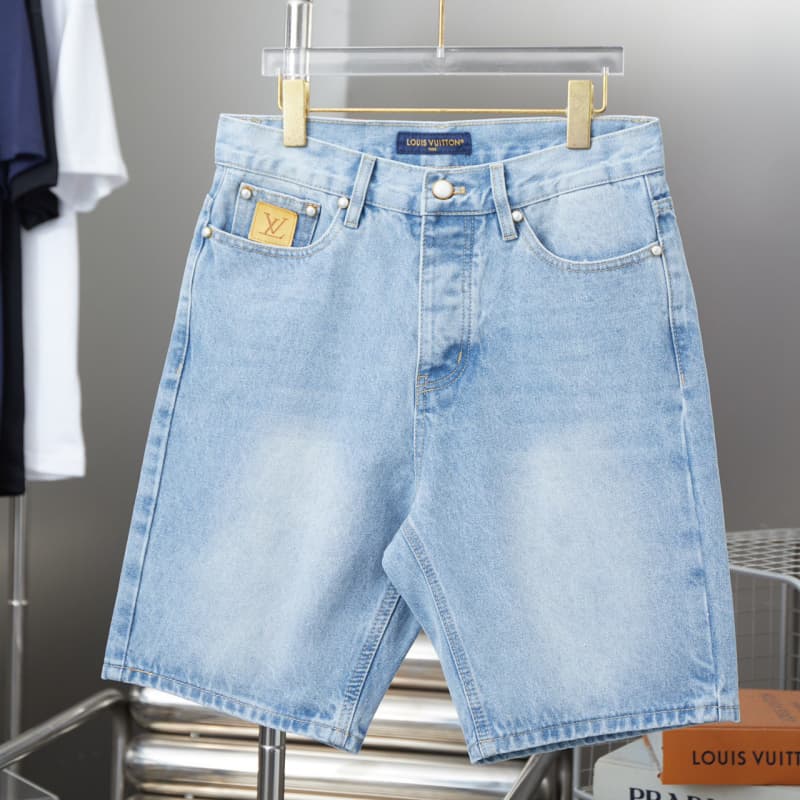 Shorts vaqueros con letras bordadas en el bolsillo