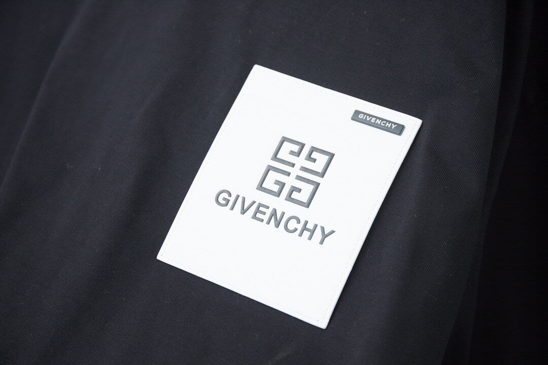 T-shirt à poche métallique avec lettres