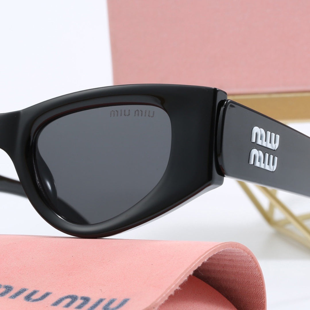 Lunettes de soleil œil de chat modernes et élégantes