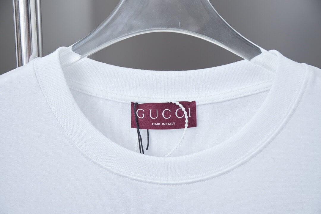 Camiseta con estampado de bloques de color