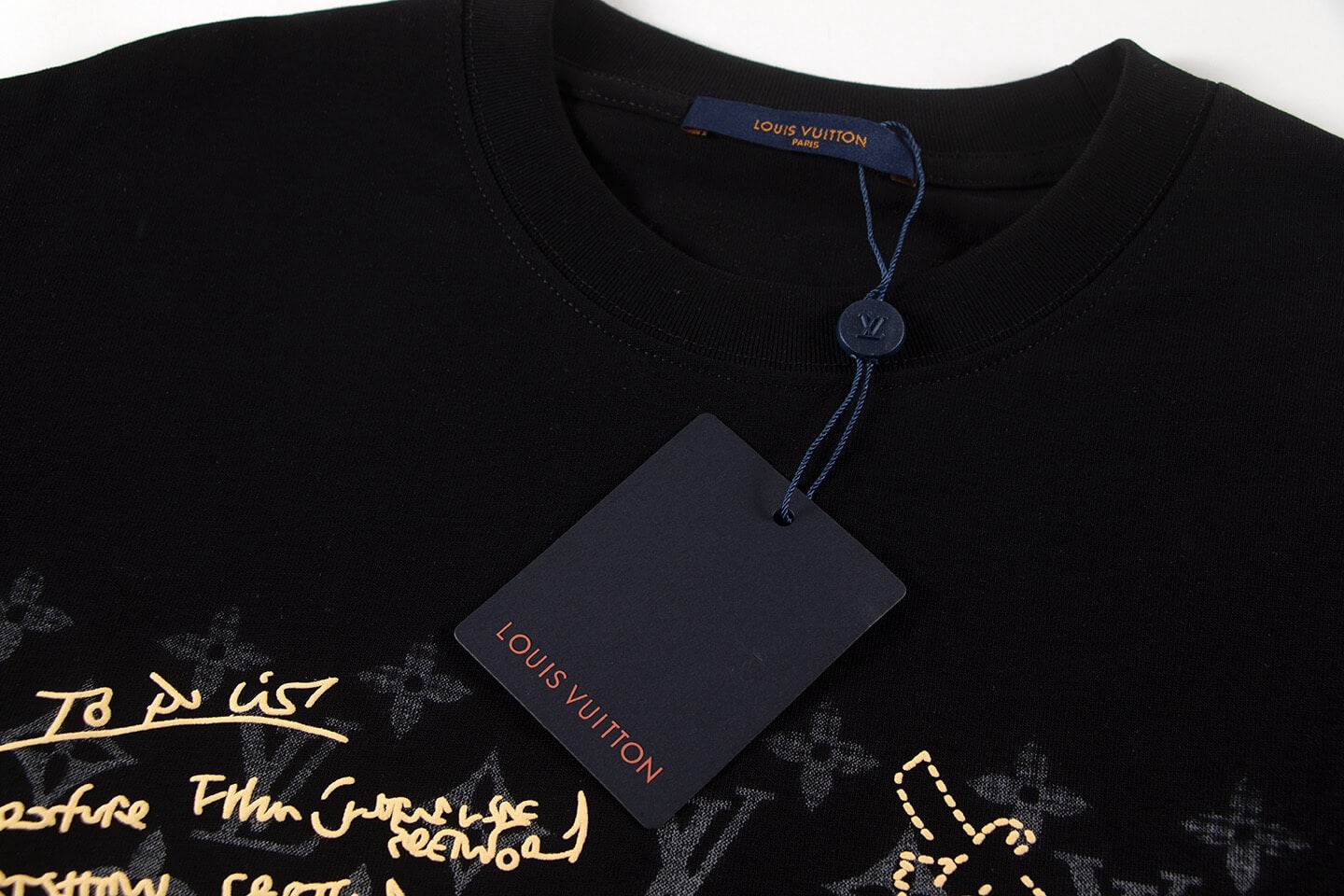 Camiseta con estampado completo