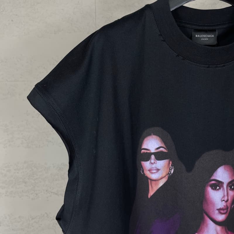 Camiseta vintage sin mangas desgastada