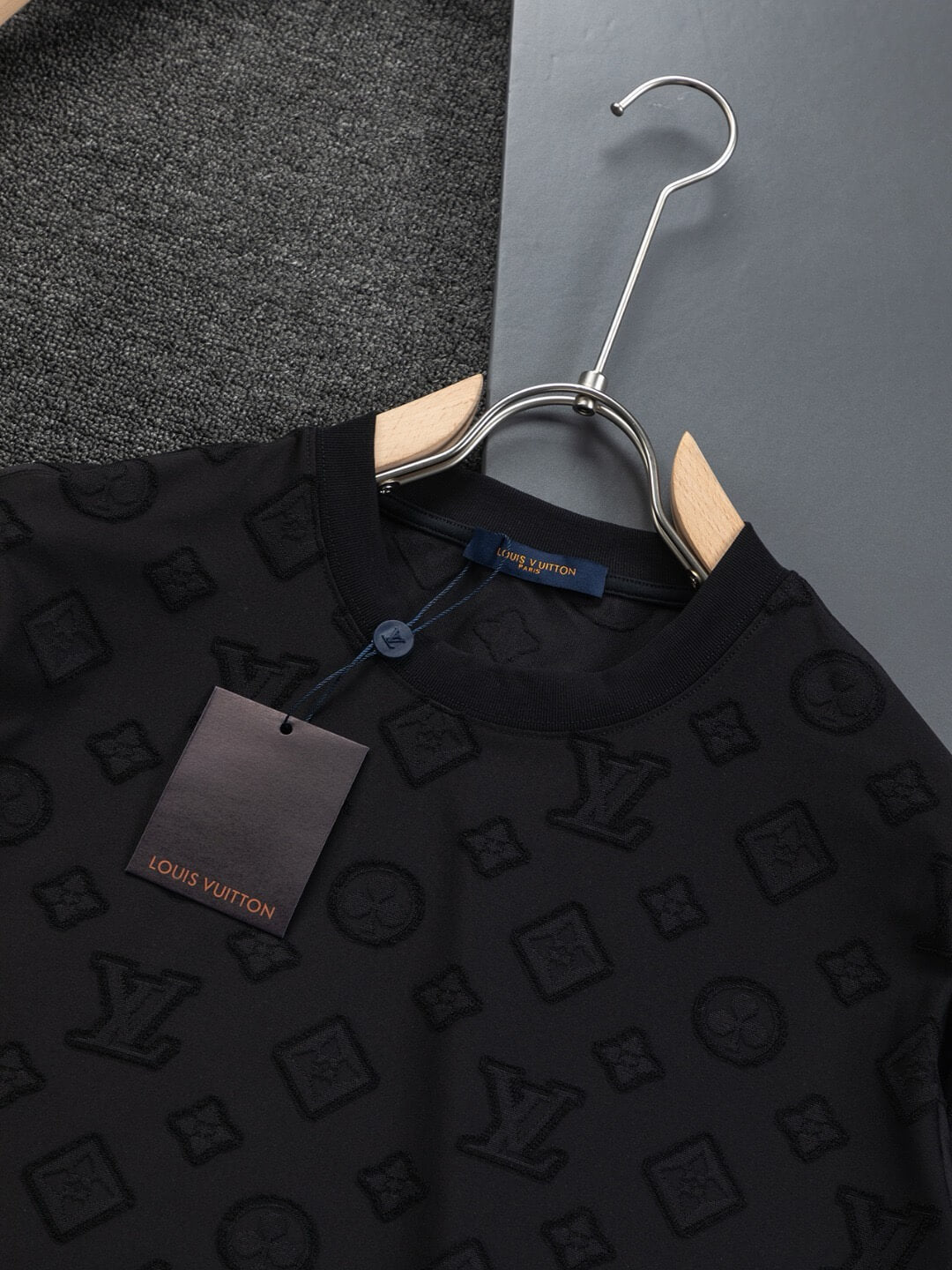 Camiseta llena de preguntas