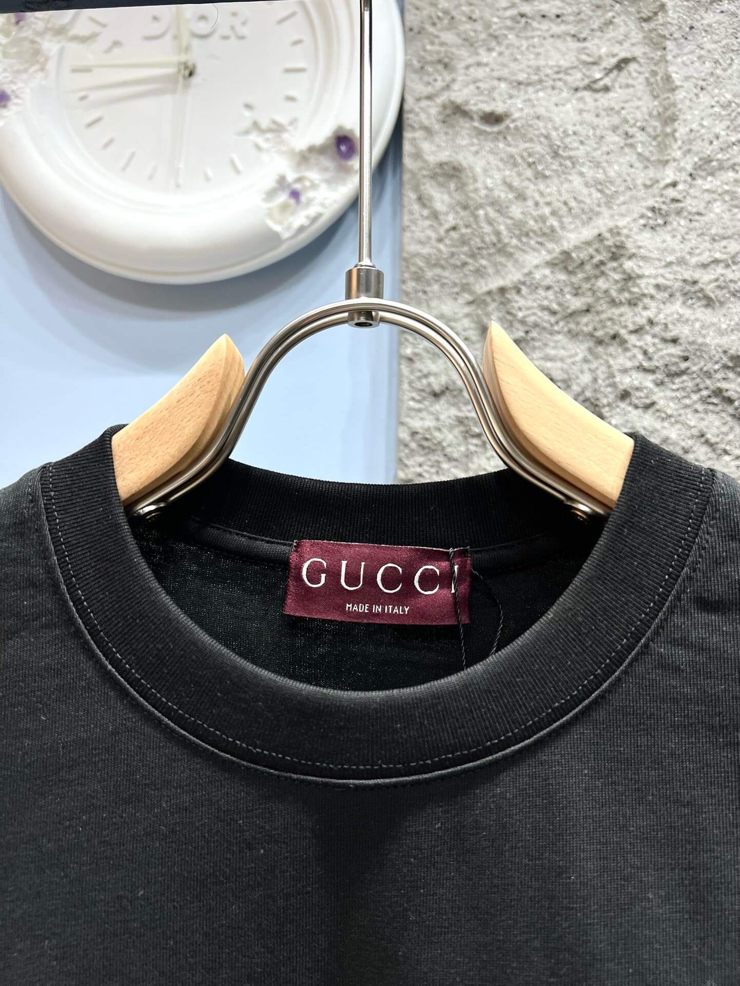 Camiseta con bordado de letras