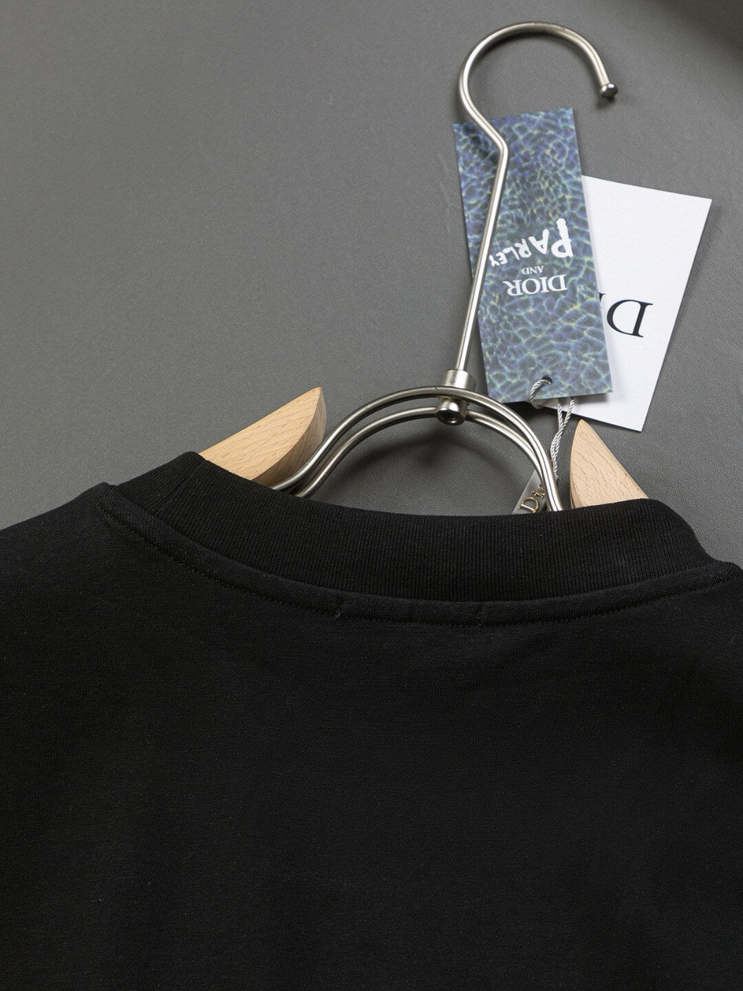 T-shirt floqué brodé