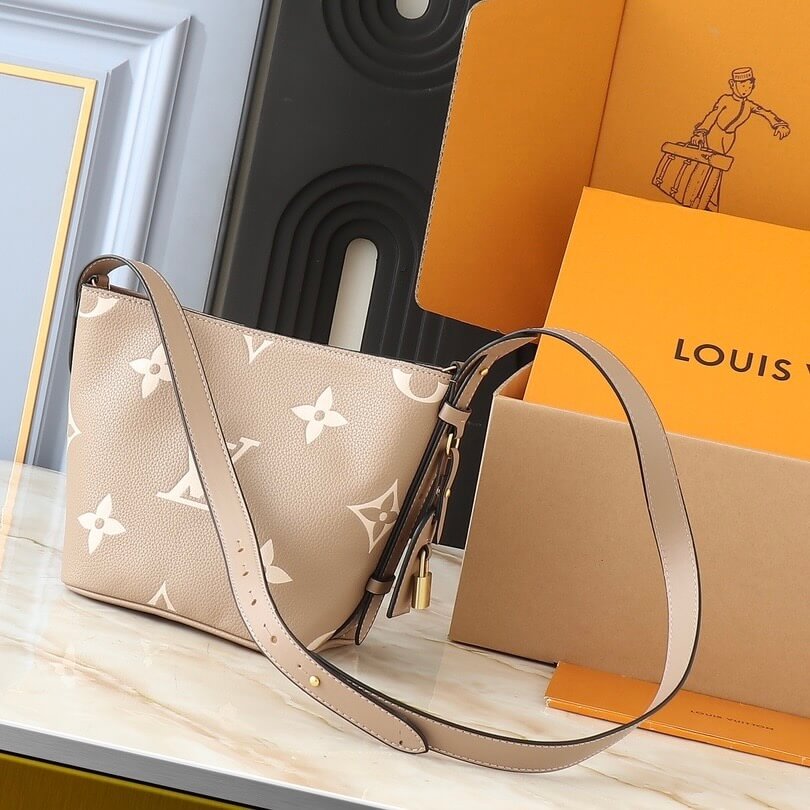 Sac à bandoulière ou à bandoulière avec cadenas de style classique et élégant