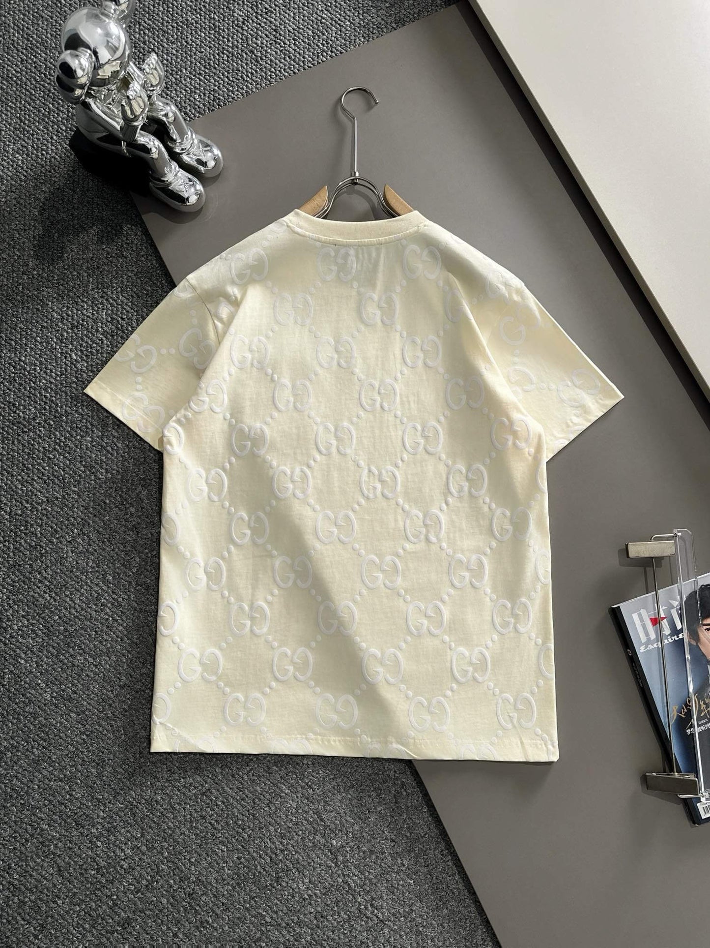 T-shirt à poche plaquée et imprimé intégral