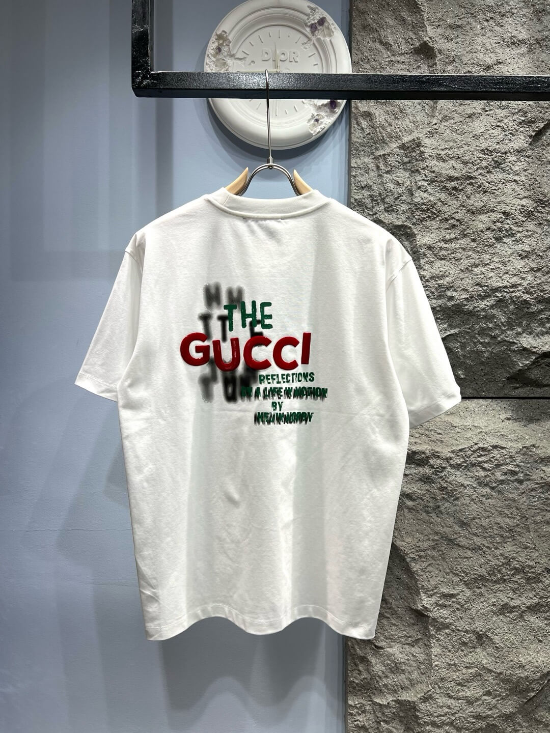 Nueva camiseta con bordado de doble G
