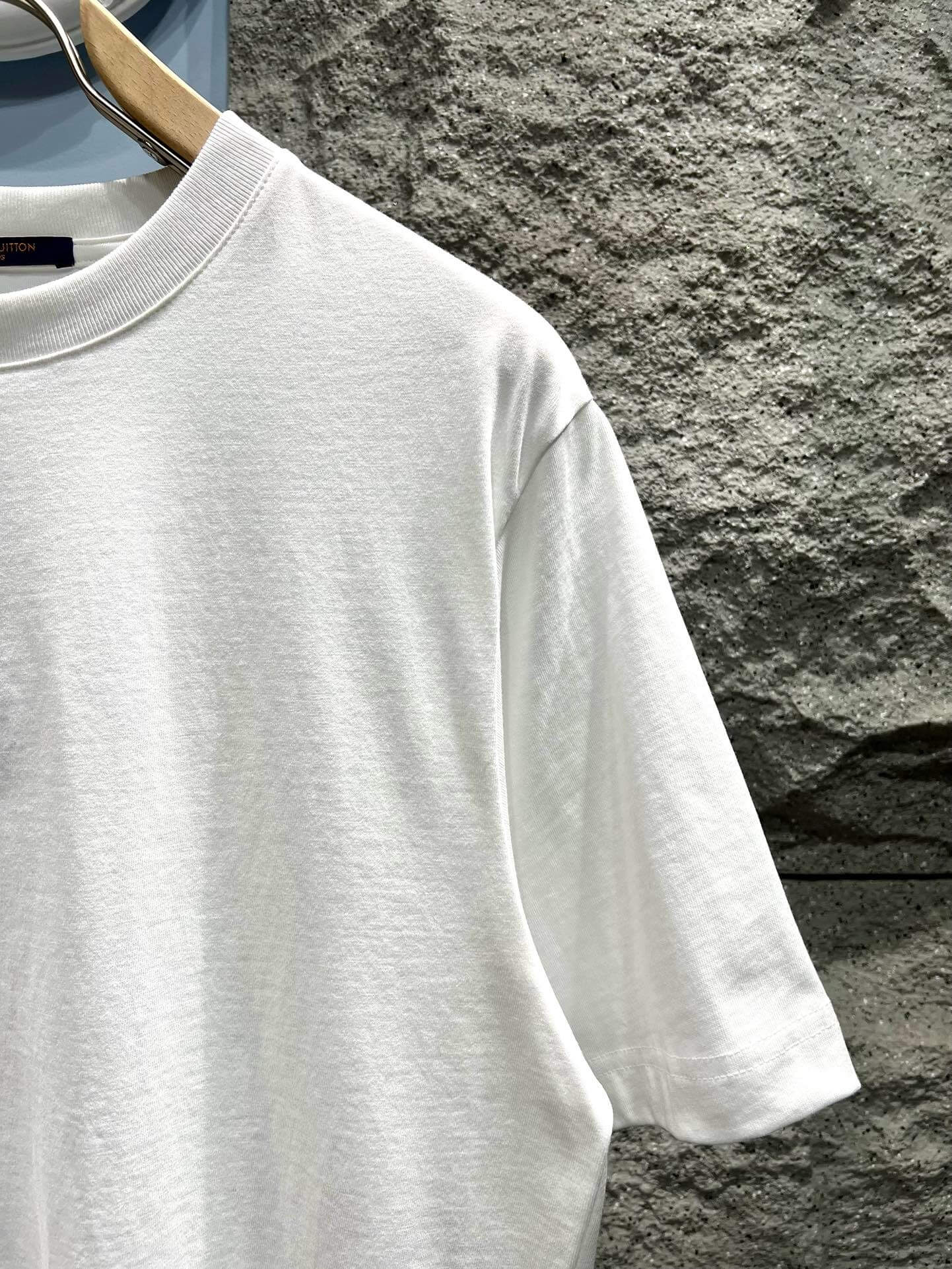 Camiseta con proceso de estampado