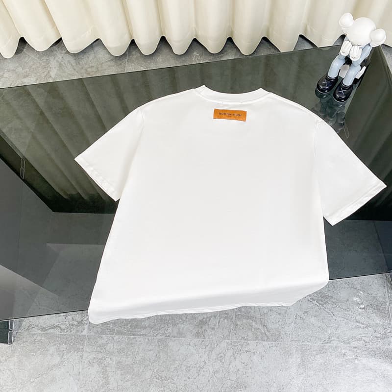 Camiseta con collar clásico