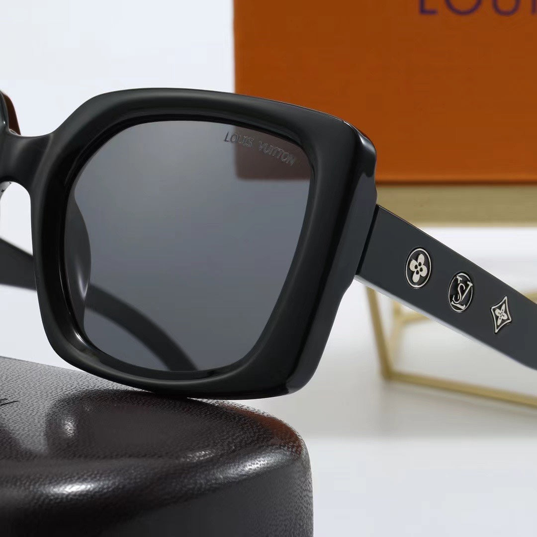 Gafas de sol retro con montura cuadrada