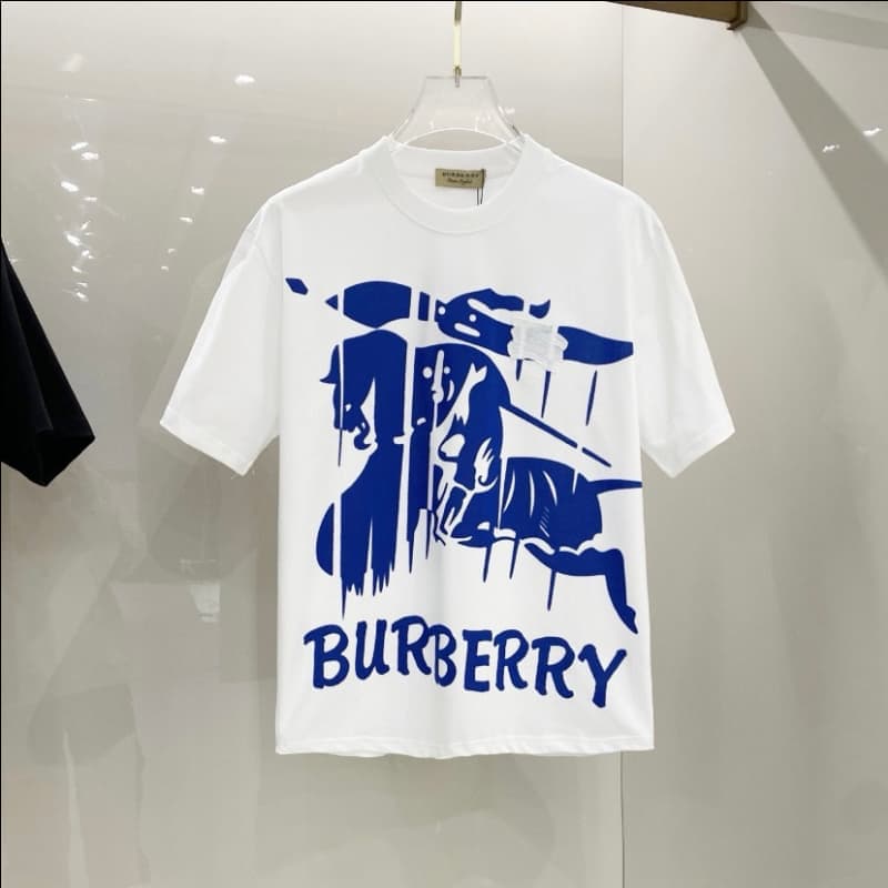 Camiseta con bordado del parche Warhorse 2025