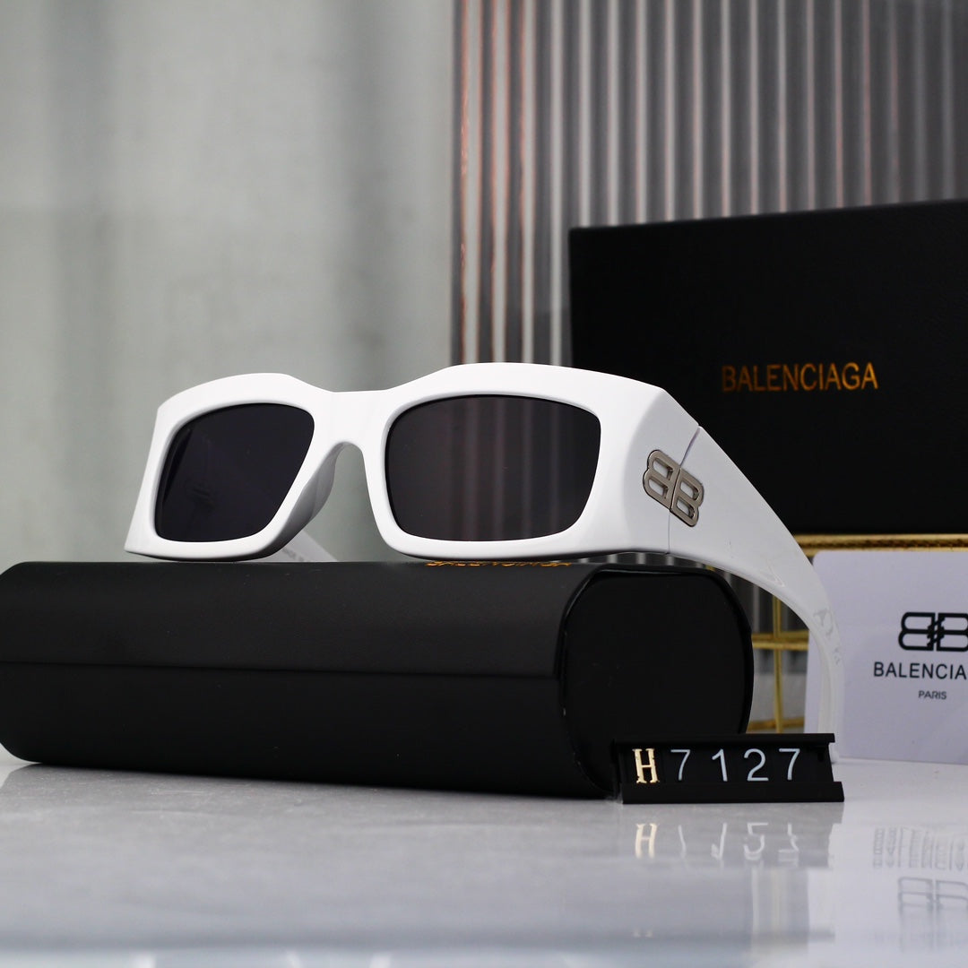 Lunettes de soleil rétro enveloppantes
