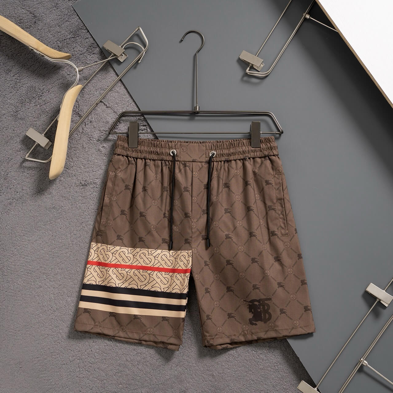 Short de plage marron