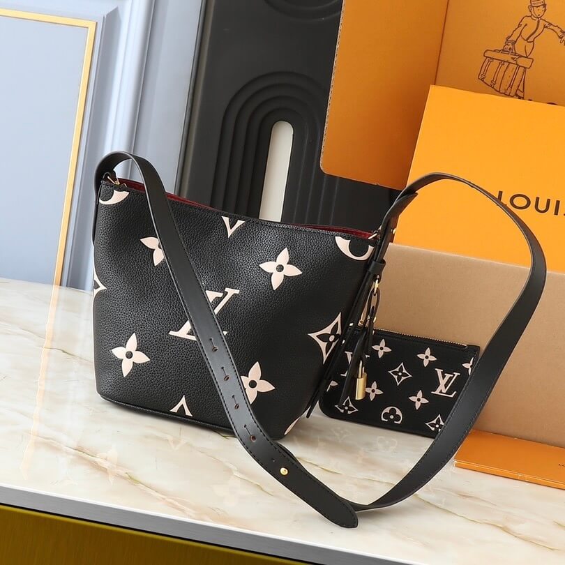 Sac à bandoulière ou à bandoulière avec cadenas de style classique et élégant
