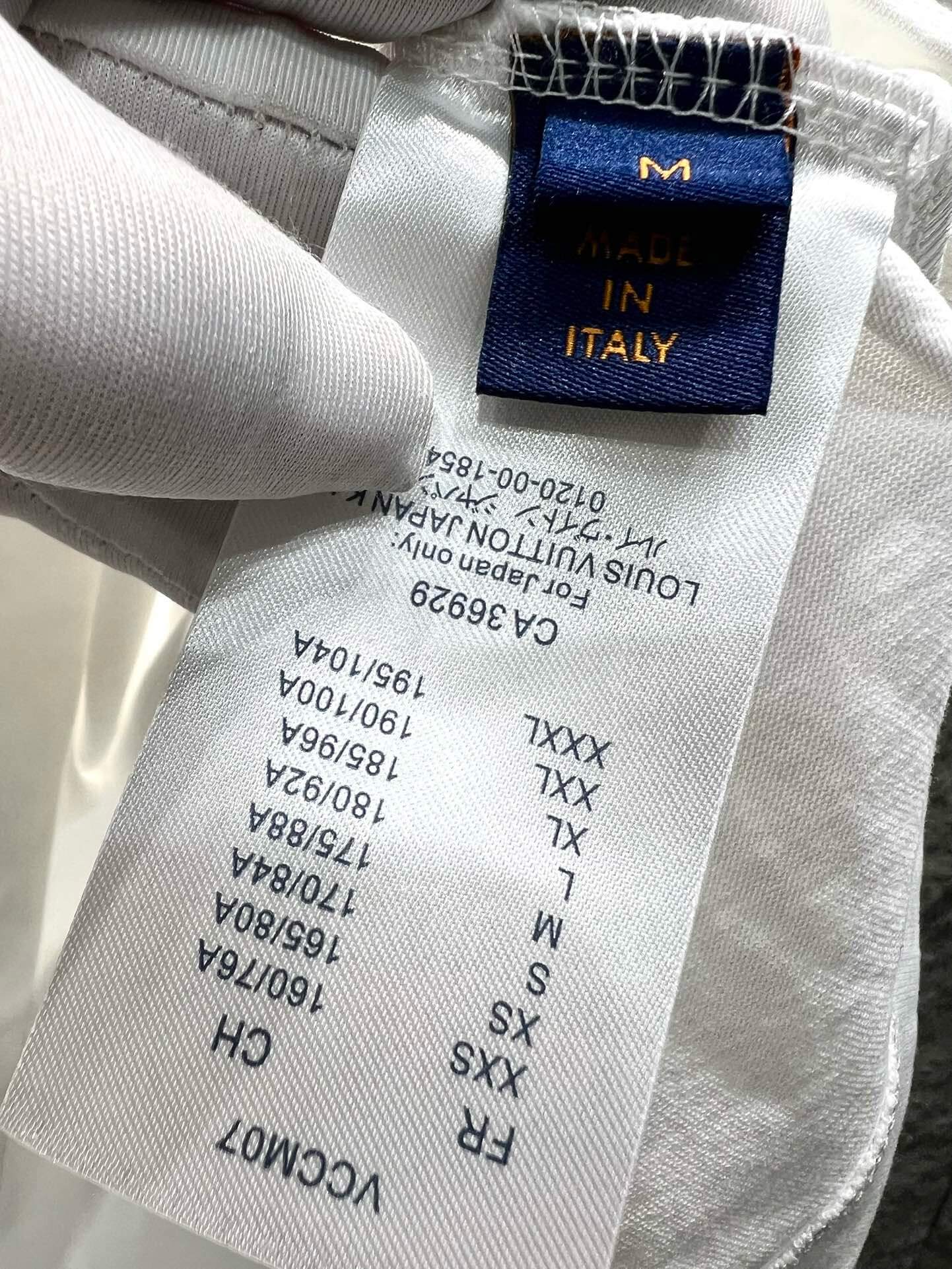 Camiseta con proceso de estampado