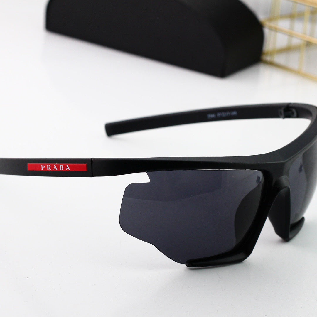 Lunettes de soleil futuristes à monture mi-longue