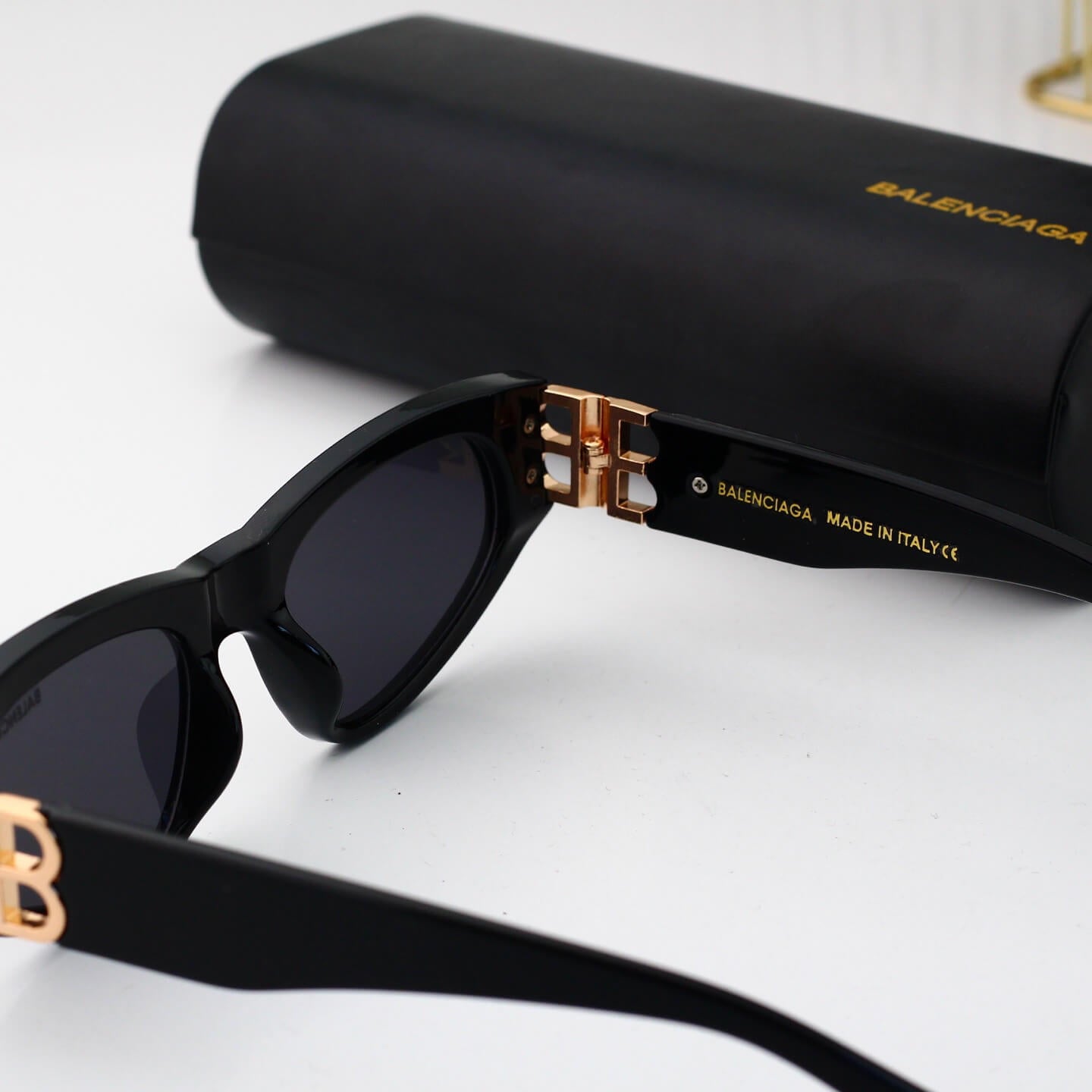Gafas de sol cuadradas elegantes con diseño de ojo de gato