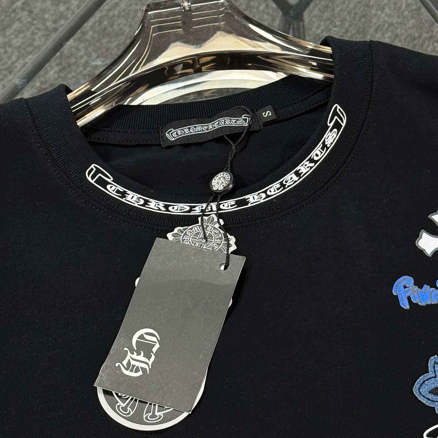 T-shirt brodé en denim