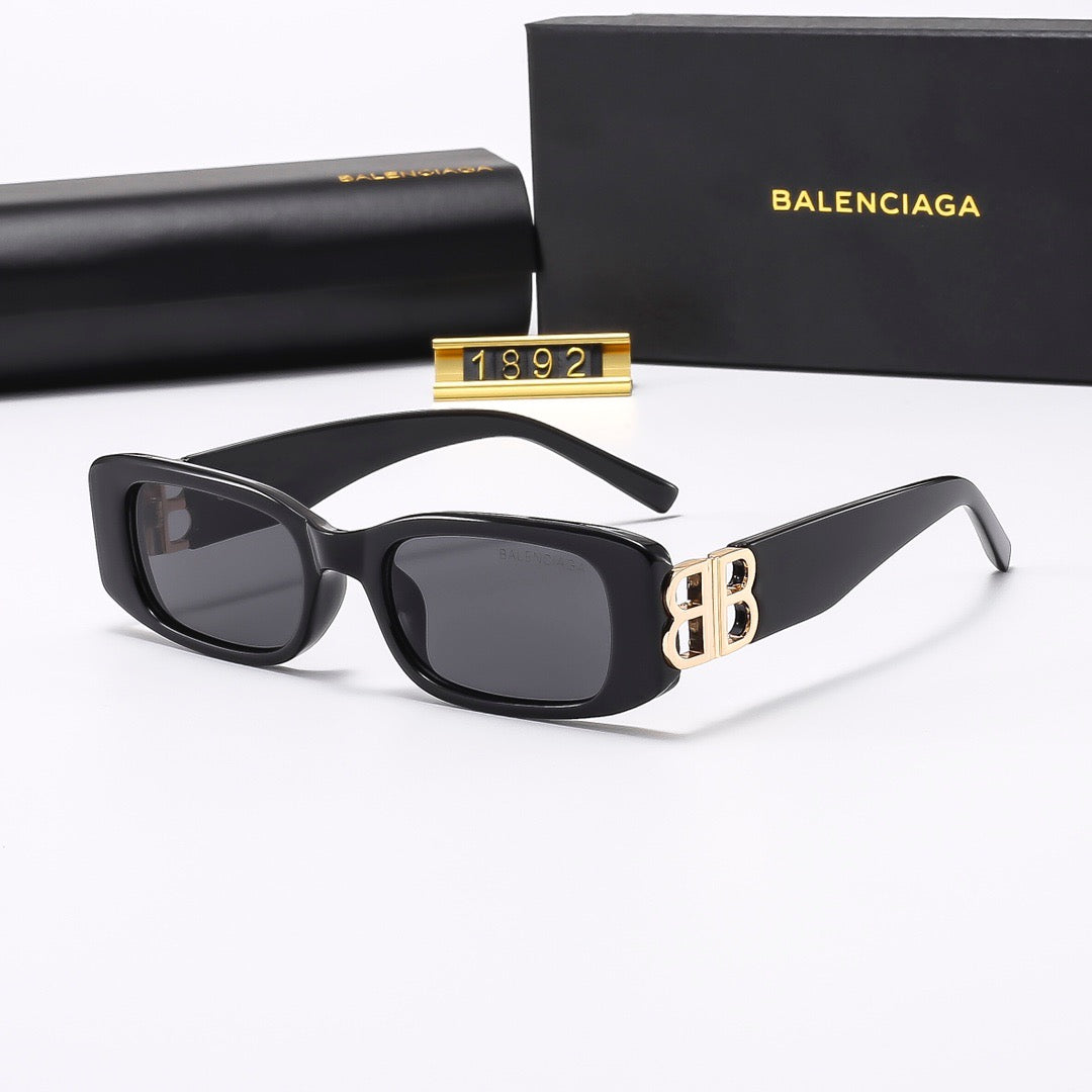 Gafas de sol rectangulares con letras de moda