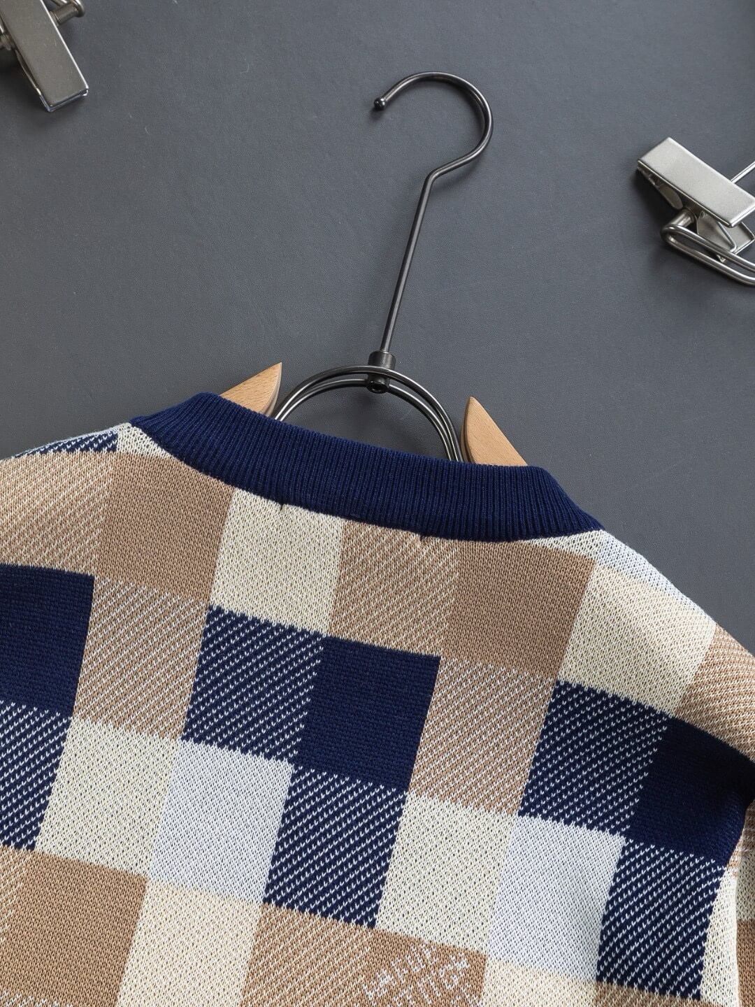 New Plaid Design Sweatshirt