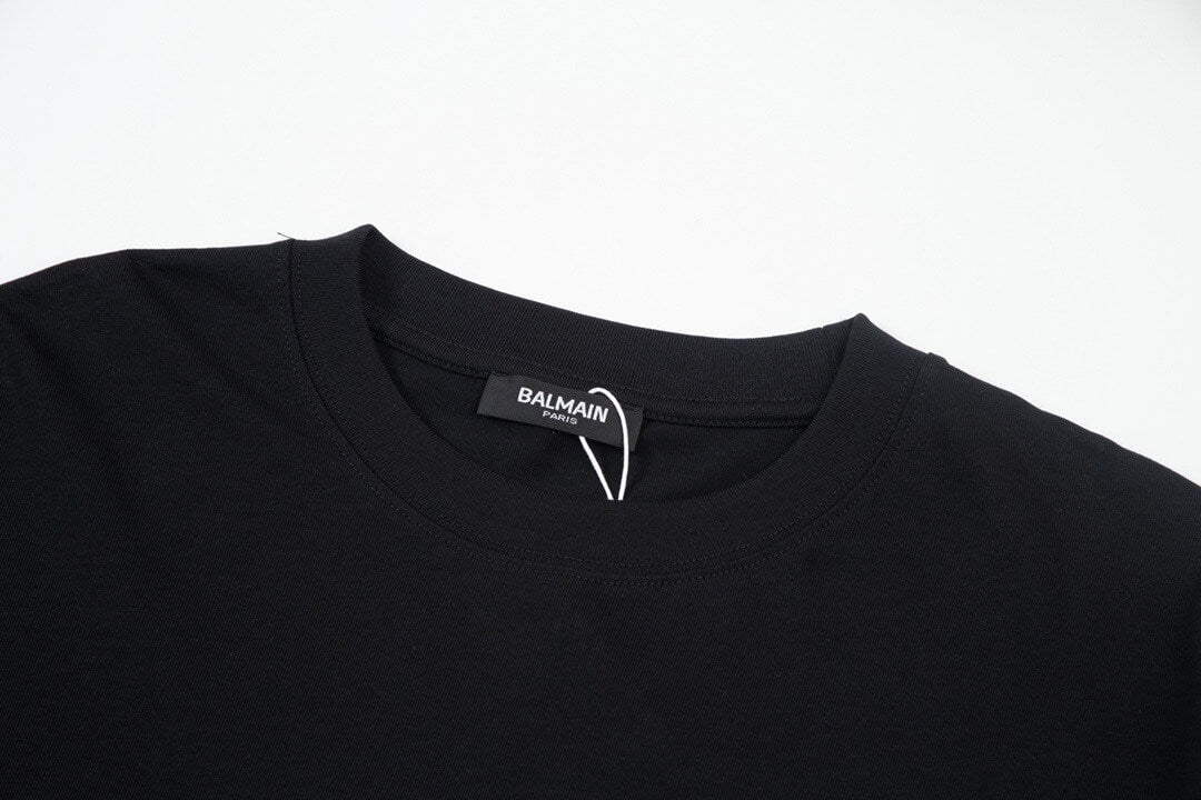 Camiseta con estampado de letras minimalistas