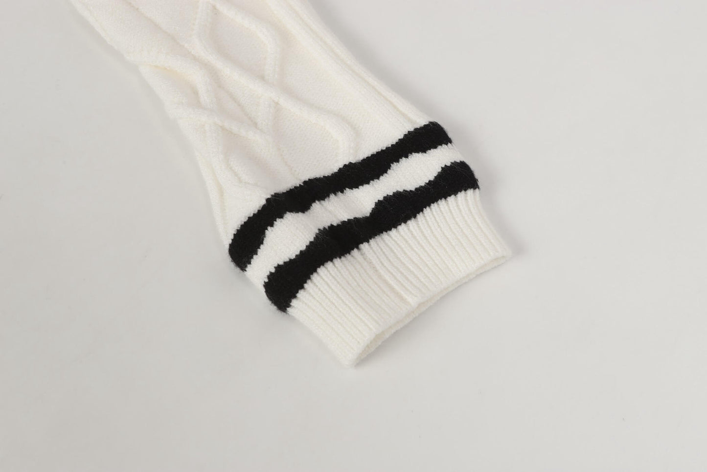Knitted Textured Crewneck Sweater