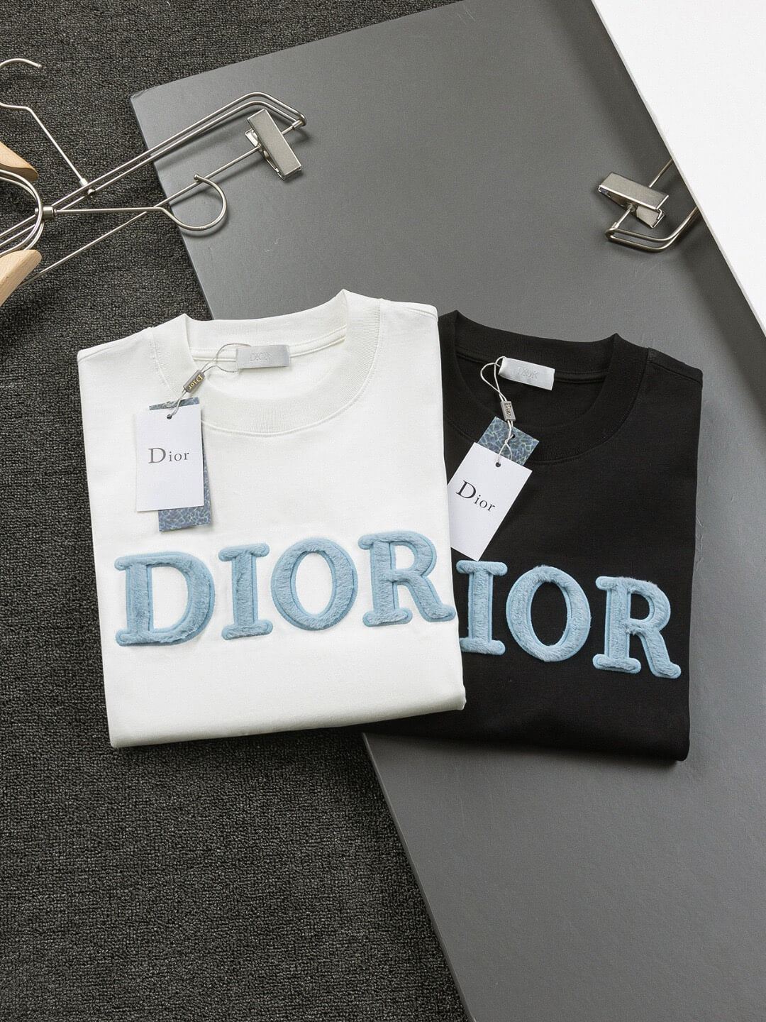 T-shirt floqué brodé