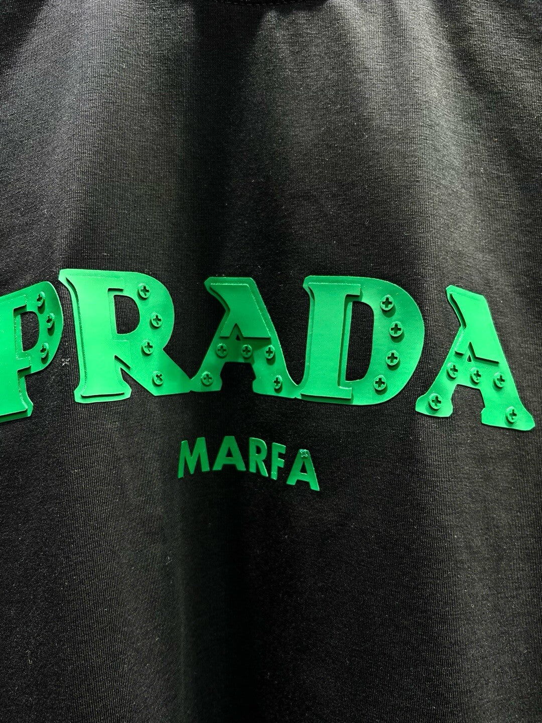 Camiseta gráfica de silicona verde
