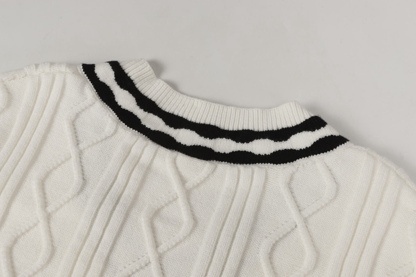 Knitted Textured Crewneck Sweater