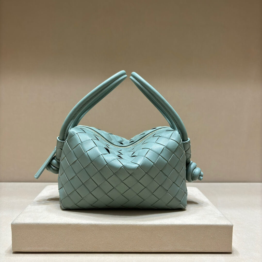 Elegante bolso de hombro de cuero tejido con hebilla de doble anilla
