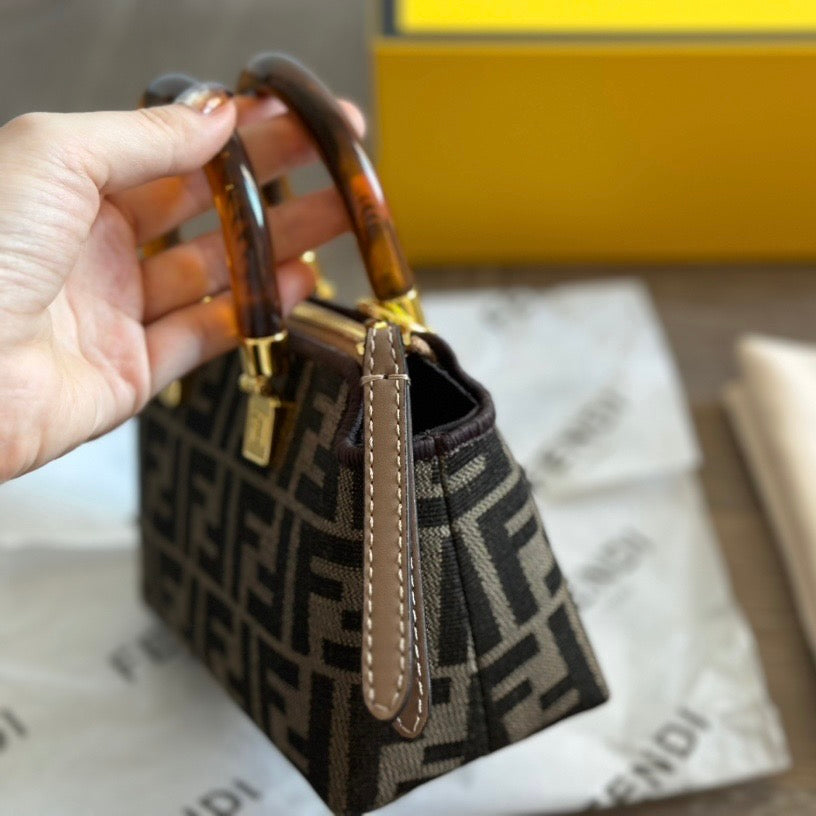 Mini sac rétro à grandes lettres