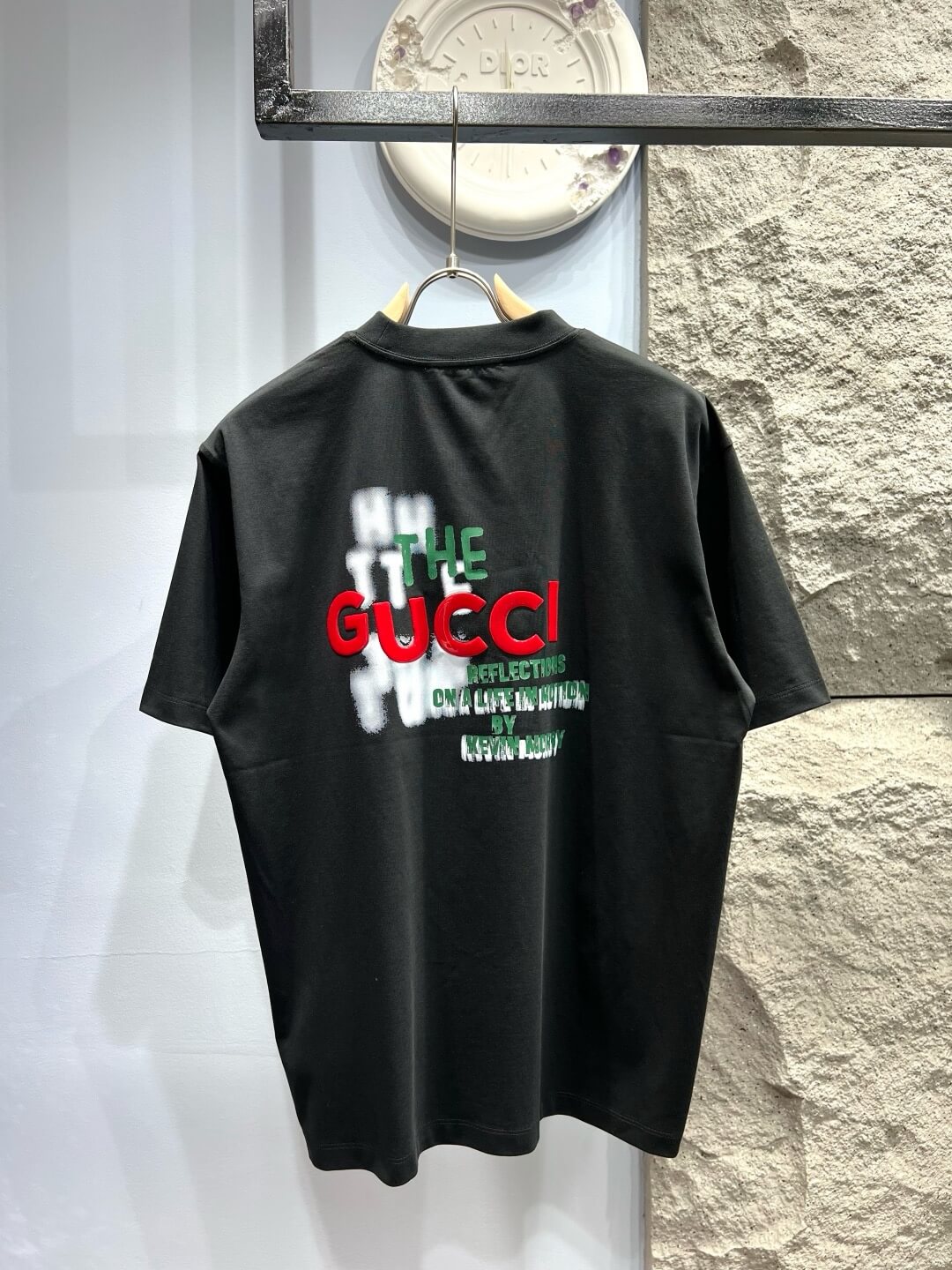 Nueva camiseta con bordado de doble G