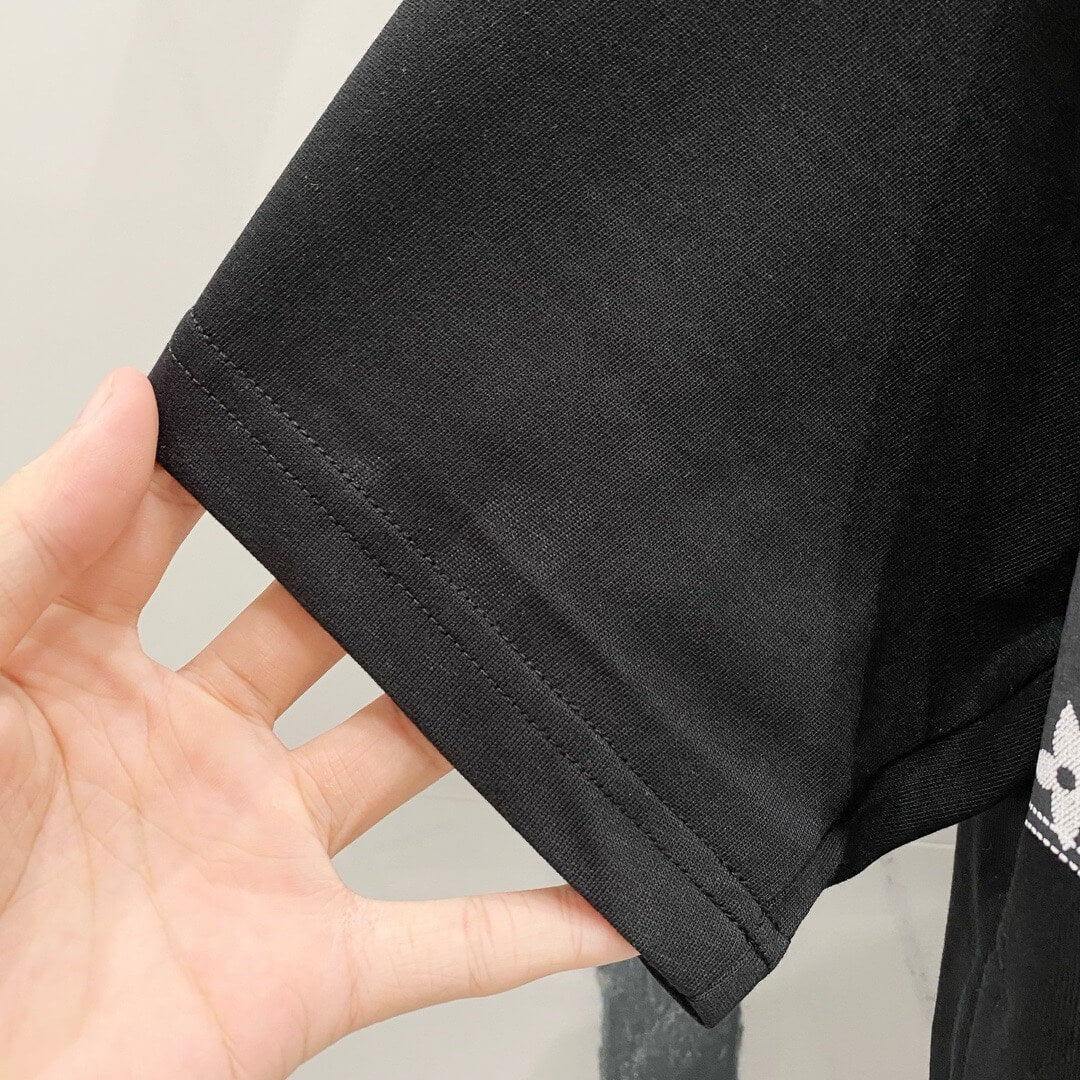 Camiseta con estampado de renderizado
