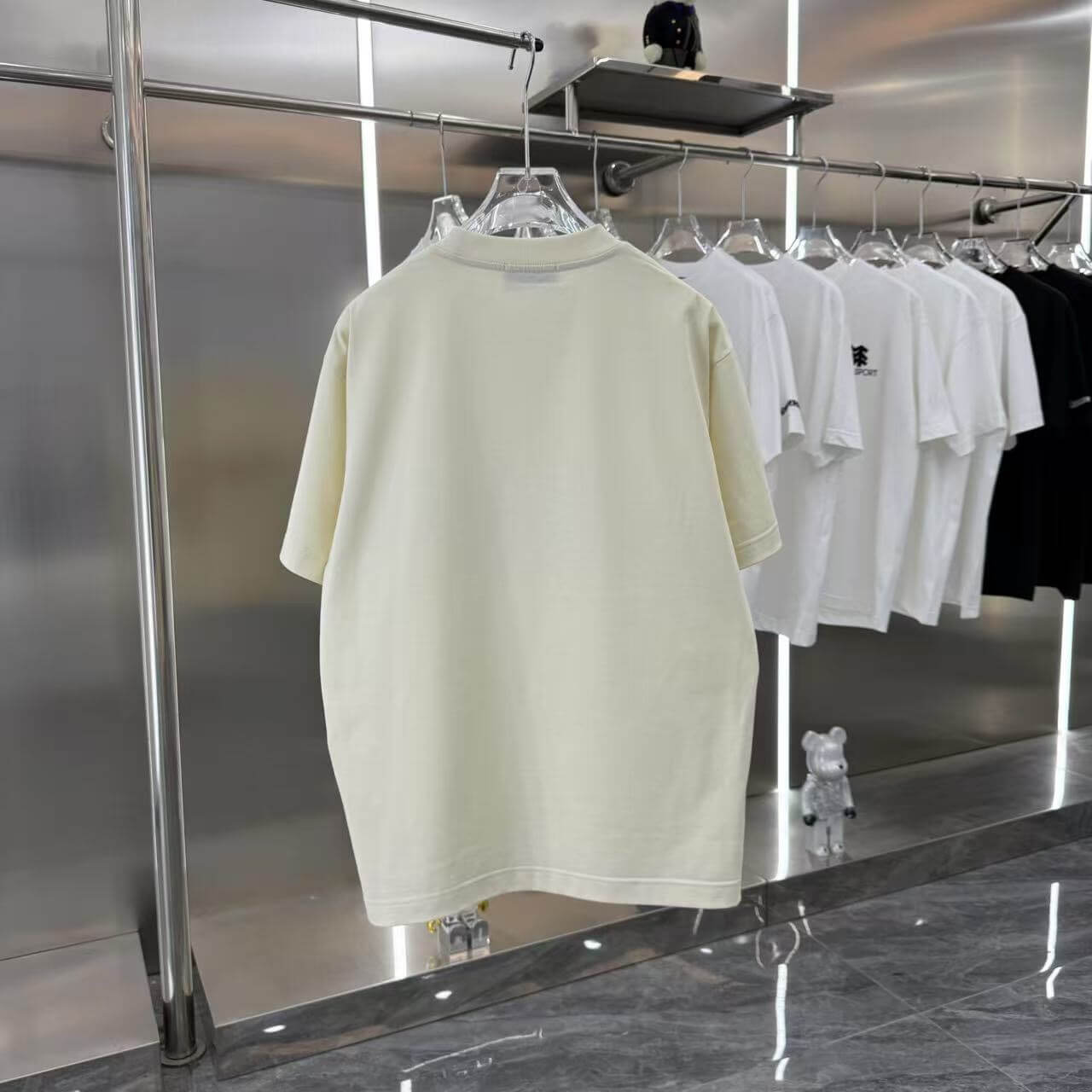 Camiseta con estampado de moda