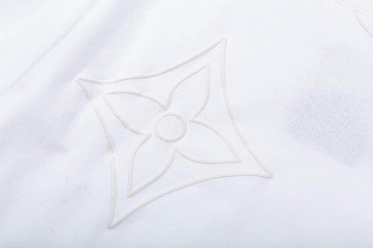 T-shirt classique à imprimé intégral