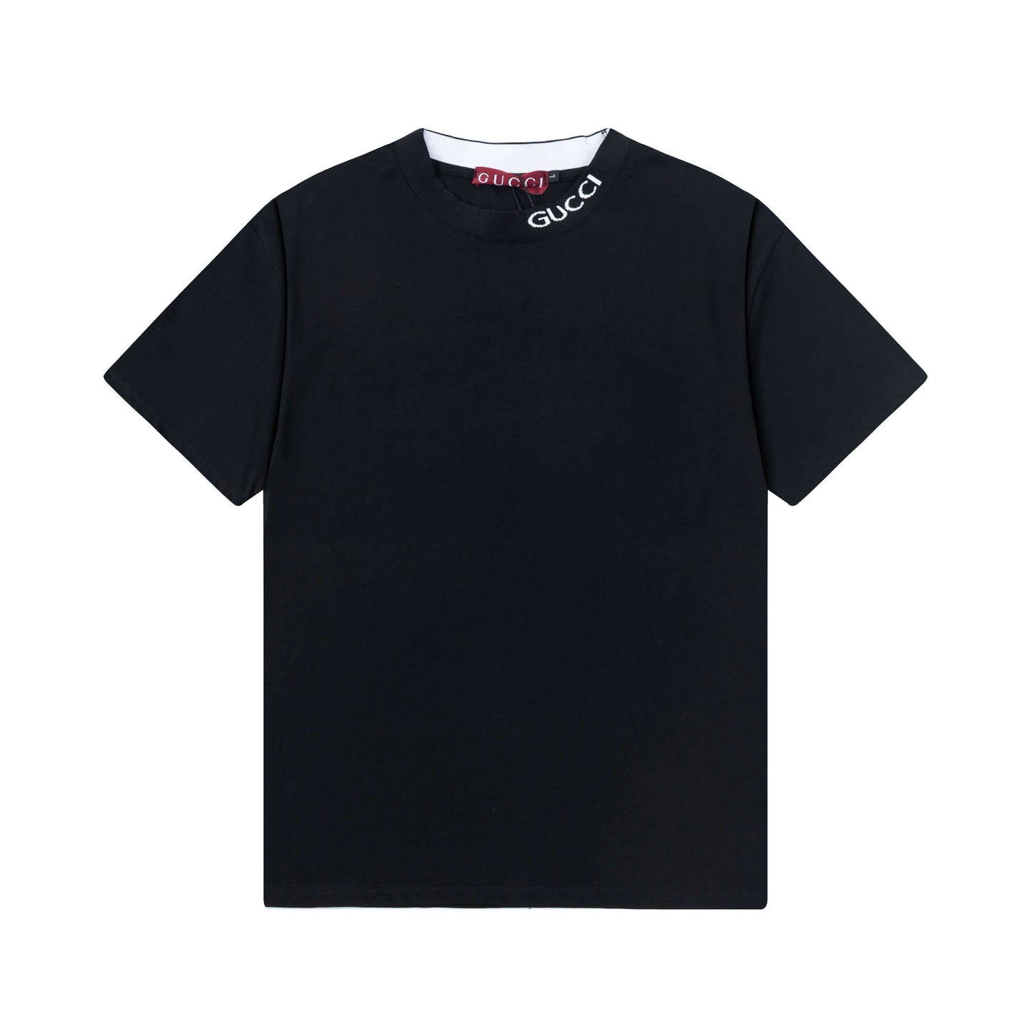 Camiseta con letras en el escote