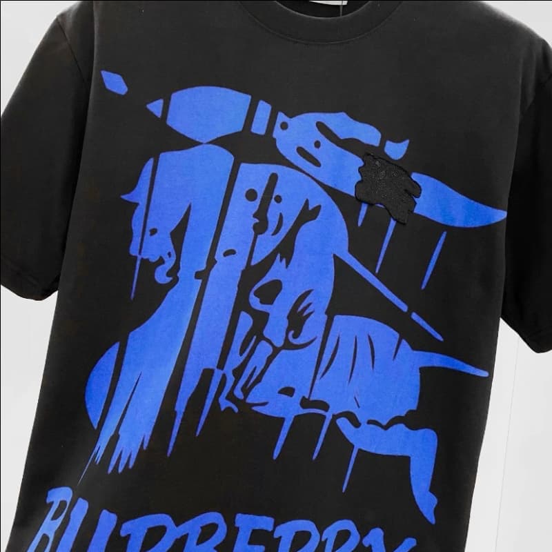 Camiseta con bordado del parche Warhorse 2025
