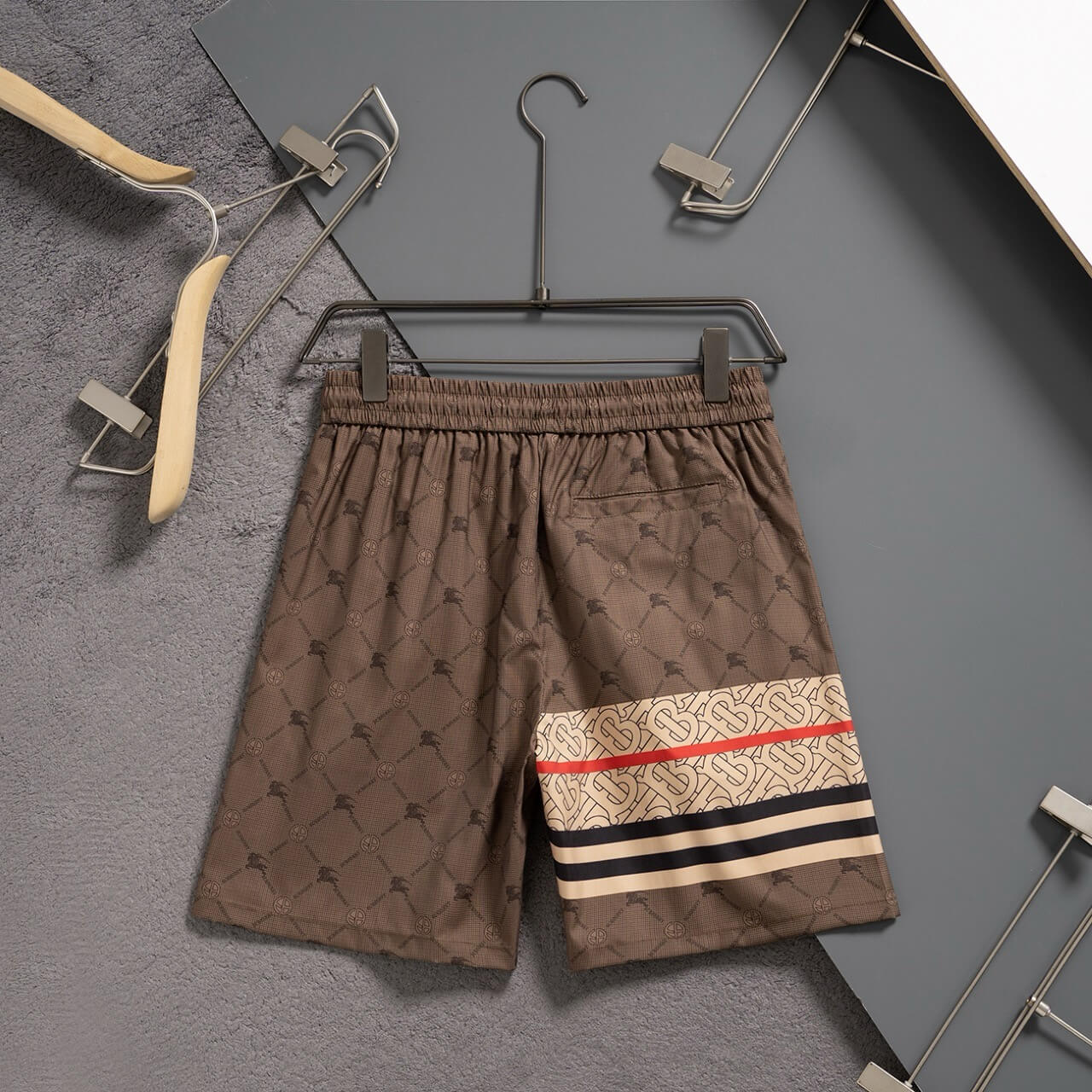 Short de plage marron