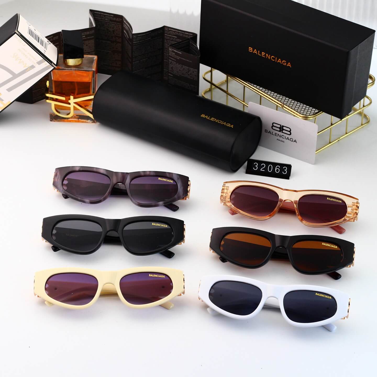 Gafas de sol cuadradas elegantes con diseño de ojo de gato
