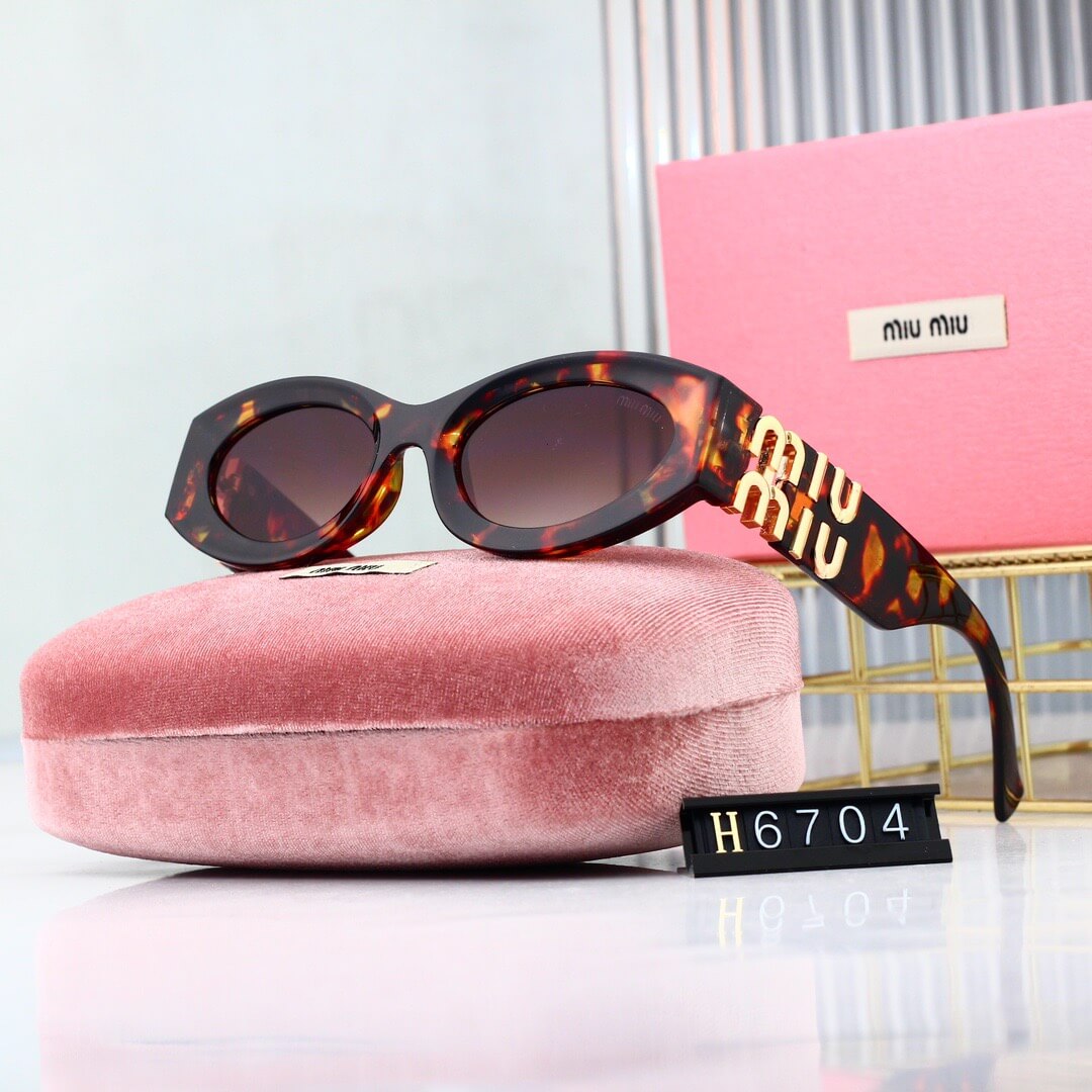 Gafas de sol retro con patillas huecas