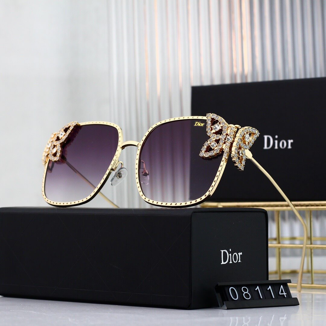 Gafas de sol de mariposa de metal de pasarela