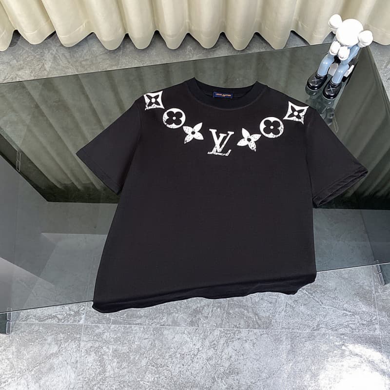 Camiseta con collar clásico
